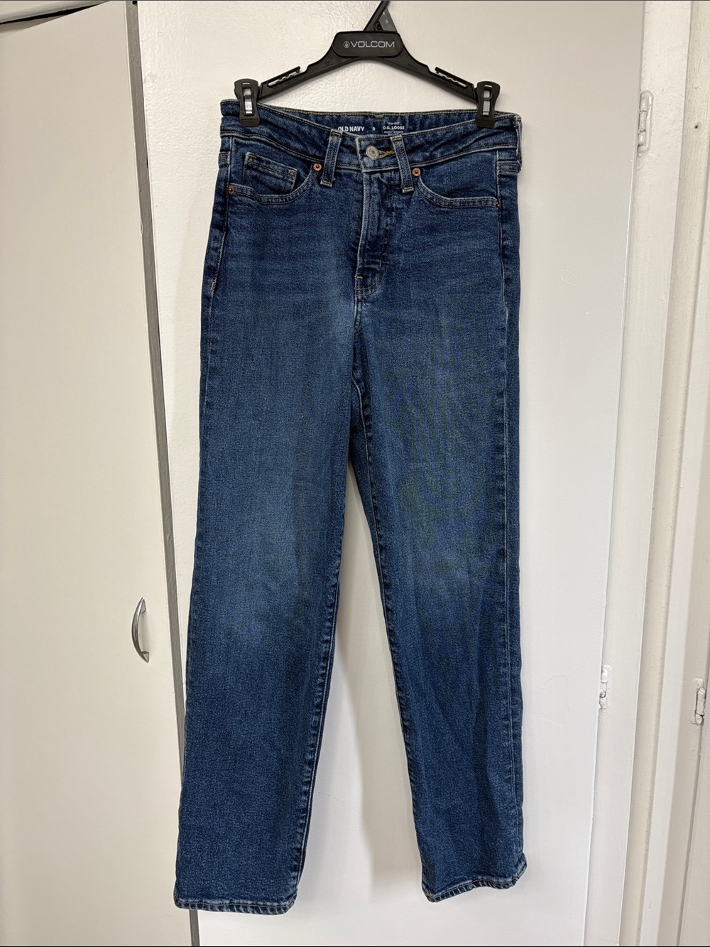 Old Navy Straight-Leg Jeans in Dark Blue Denim